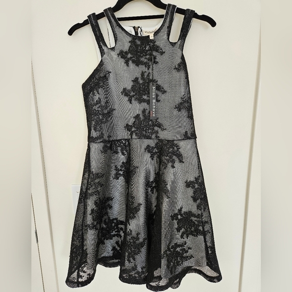 Miss Behave Girls' Adrianna Embroidered Mesh Dress NWT - Picture 10 of 10